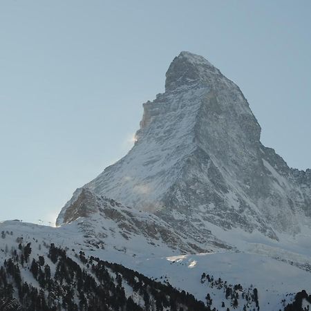 Haus Fleckstein Zermatt Wohnung Karibu Exterior foto